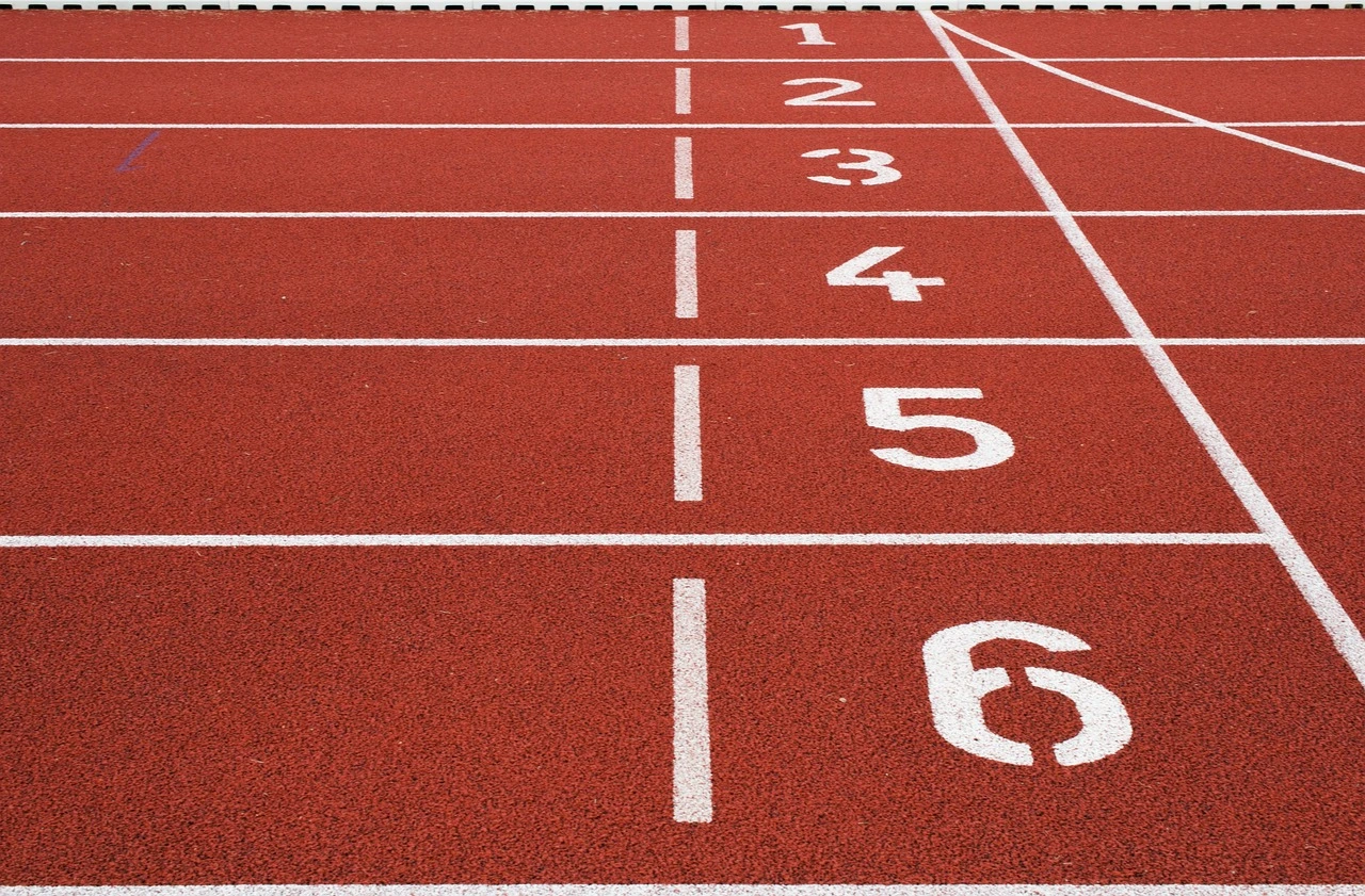 Booster les performances de vos workflows n8n en choisissant la bonne stratégie d’exécution